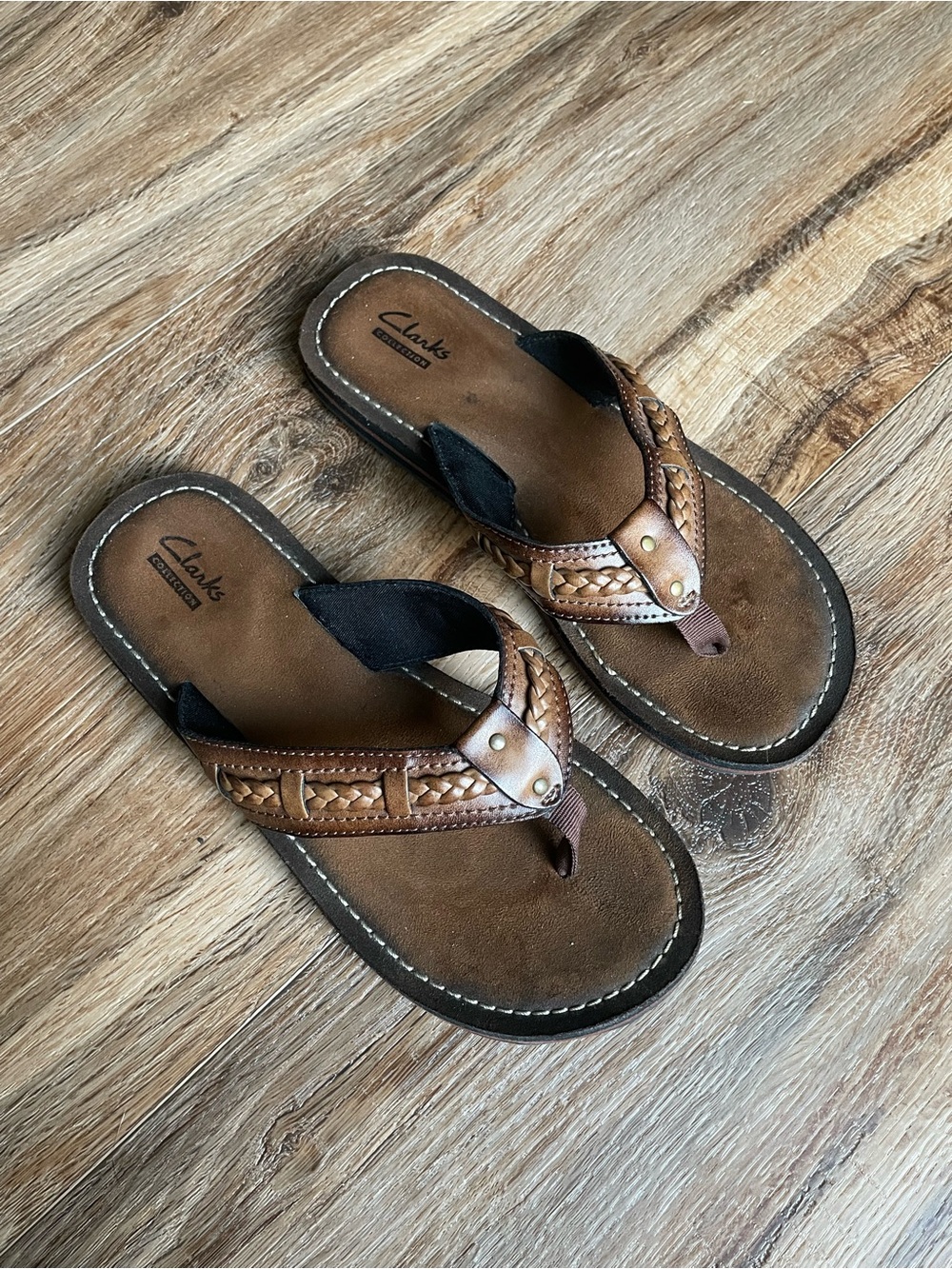 Clarks Women's Brown Flip Flops